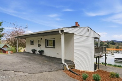 Back on the market at no fault of the home! This is your second - photo 31