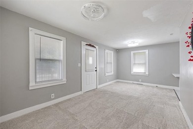 Darling 2 bedroom 1 bath updated house sits on a secluded treed - photo 6