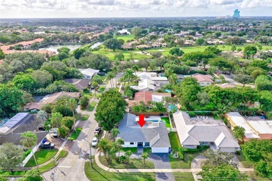 BEAUTIFUL NEWLY RENVATED RANCH HOME IN HOLLYWOOD! TASTEFULLY - photo 49