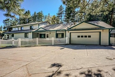 (private lake, pond, creek) Home For Sale in Beulah Colorado