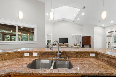 This 4bd PLUS carriage house is tucked away on a secluded - photo 12