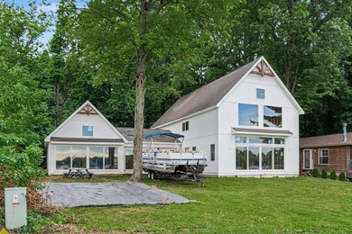 Framed home on Dewey Lake with 76 feet of lakefront and a newly - photo 4