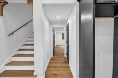 Fully renovated and move-in ready, this stylish yet cozy home - photo 21