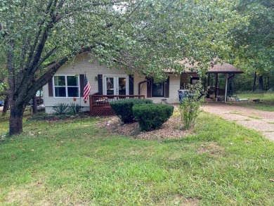 Lake Home For Sale in Cherokee Village, Arkansas