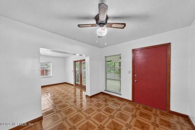 Welcome home to this well-maintained 3-bedroom, 3-bath home - photo 22