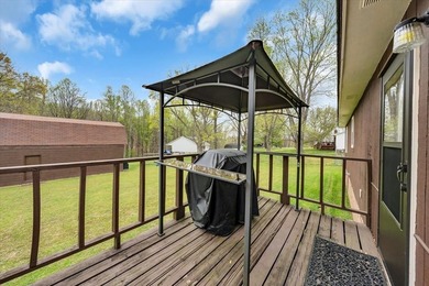 Looking for a large backyard in a quiet cul-de-sac? Or be within - photo 27
