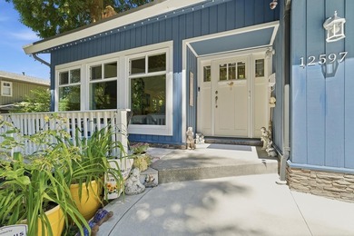 Welcome to this beautifully renovated home in the heart of Ocean - photo 2
