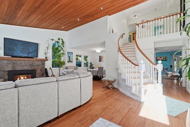 Welcome to this beautifully renovated home in the heart of Ocean - photo 5