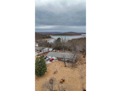 Lake Home For Sale in Bull Shoals, Arkansas