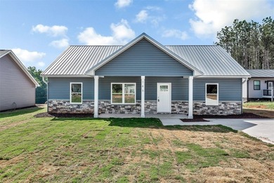 Lake Hartwell access! New construction one-level three bedroom - photo 13