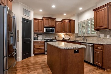 Experience the perfect blend of privacy, space, and Lake Lanier - photo 16