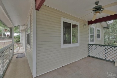 Welcome to your own slice of Florida paradise! A charming 1/1 - photo 22