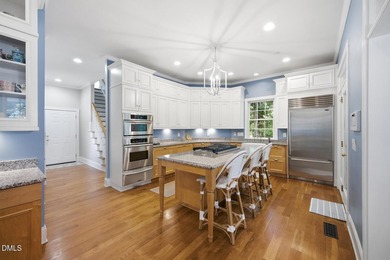 Welcome to one of the most impressive golf course homes in The - photo 22