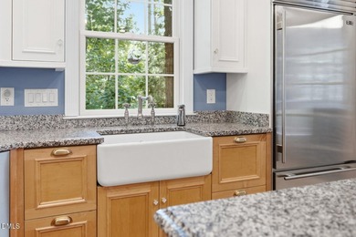 Welcome to one of the most impressive golf course homes in The - photo 24