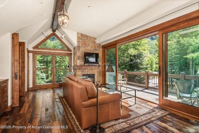 This classic mountain-style home features four bedrooms, each - photo 26
