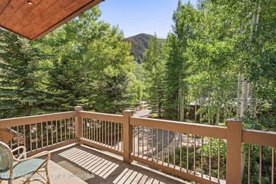 This classic mountain-style home features four bedrooms, each - photo 28