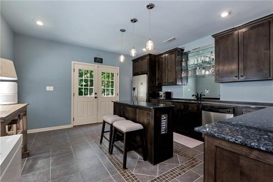 Experience the perfect blend of privacy, space, and Lake Lanier - photo 47