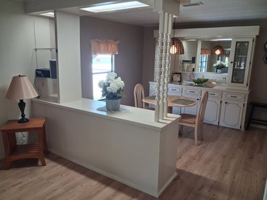 WATERFRONT - 2 Bedroom / 2 Bath home located in the pet-friendly - photo 14