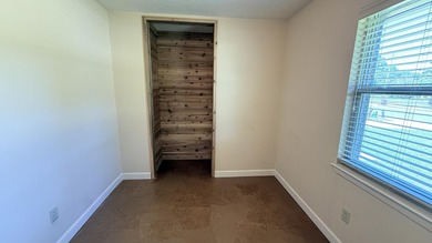 MOVE-IN-READY! 3BR/1.5BA Brick/Hardie Board home conveniently - photo 16