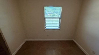 MOVE-IN-READY! 3BR/1.5BA Brick/Hardie Board home conveniently - photo 17