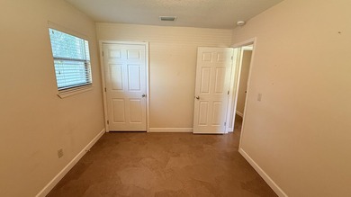 MOVE-IN-READY! 3BR/1.5BA Brick/Hardie Board home conveniently - photo 20