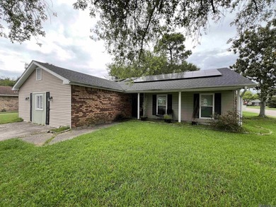 Welcome to 1511 Admiral Nelson Dr! This single-story home offers - photo 22