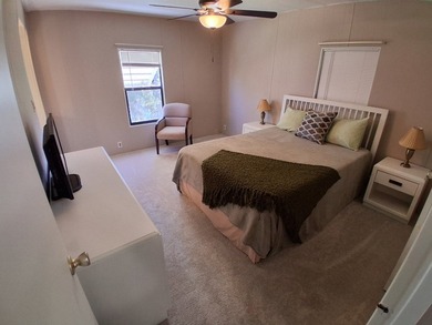 WATERFRONT - 2 Bedroom / 2 Bath home located in the pet-friendly - photo 30
