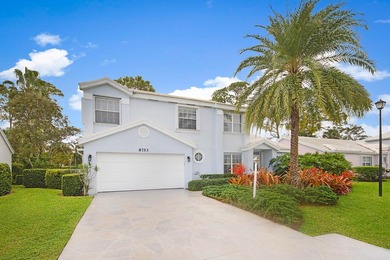 A Wonderful model home in the quaint neighborhood of North - photo 1