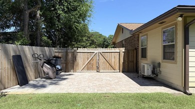 MOVE-IN-READY! 3BR/1.5BA Brick/Hardie Board home conveniently - photo 35