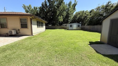 MOVE-IN-READY! 3BR/1.5BA Brick/Hardie Board home conveniently - photo 36