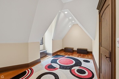 Welcome to an EXTRAORDINARY CUSTOM-BUILT ESTATE tucked away on - photo 36
