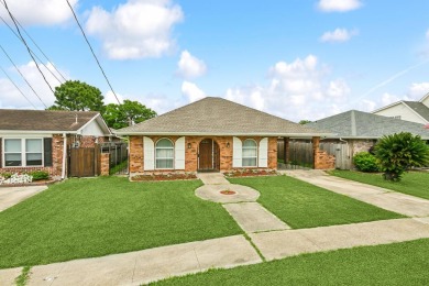 Lake Pontchartrain Home For Sale in New Orleans Louisiana
