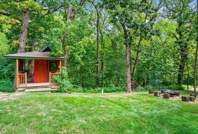 Welcome to an EXTRAORDINARY CUSTOM-BUILT ESTATE tucked away on - photo 48