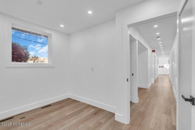 Beautifully renovated corner office building with outstanding - photo 5