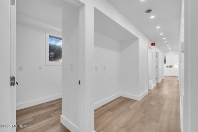 Beautifully renovated corner office building with outstanding - photo 9