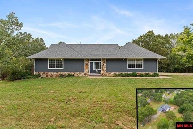 Driftwood Lake Home For Sale in Mountain Home Arkansas