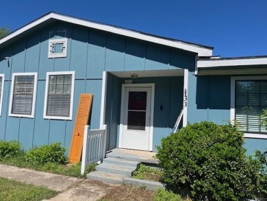 Lake Home For Sale in Gainesville, Texas