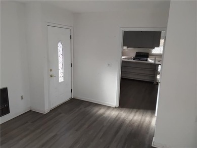 Don't miss this opportunity!! More than 1-acre lot. Fresh paint - photo 8