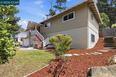 Beautifully situated in Oakland's desirable Sequoyah Highlands - photo 4