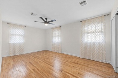 Welcome to Historic Addisleigh Park. This beautifully renovated - photo 22