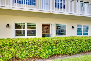 Live the extraordinary beach life. One-of-a-kind chic modern - photo 22