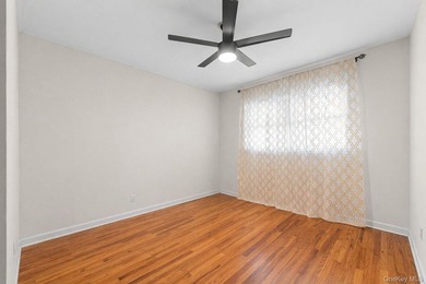 Welcome to Historic Addisleigh Park. This beautifully renovated - photo 25