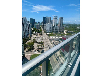 CORNER unit, large 1,212 sq ft, 2 beds / 2.5 baths, tastefully - photo 28