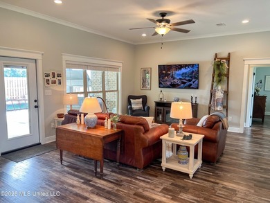 Stunning One-Level Home on 1+ Acre with Saltwater Pool & Lake - photo 34