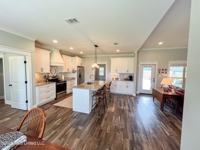 Stunning One-Level Home on 1+ Acre with Saltwater Pool & Lake - photo 36