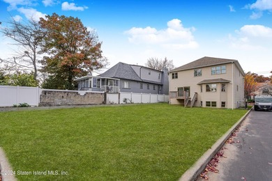 WELCOME TO YOUR DREAM COLONIAL HOME LOCATED IN THE HEART OF - photo 38