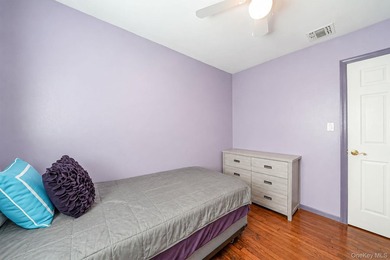 Enjoy the possibilities this charming 3-bedroom, 1-bath ranch - photo 16