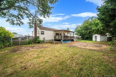 Enjoy the possibilities this charming 3-bedroom, 1-bath ranch - photo 18