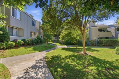 A bright top-floor retreat in the heart of Hamilton Place, this - photo 28
