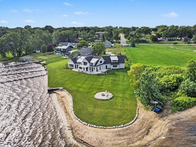 Spectacular custom-built waterfront home completed in 2023 - photo 2